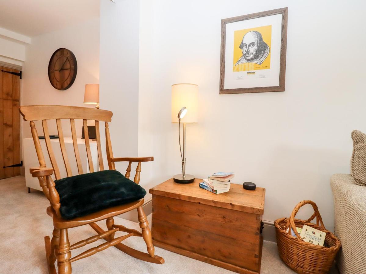 Touchstone Cottage Стратфорд на Ейвън Екстериор снимка